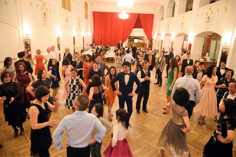 Česko-vietnamský Jarní PLES